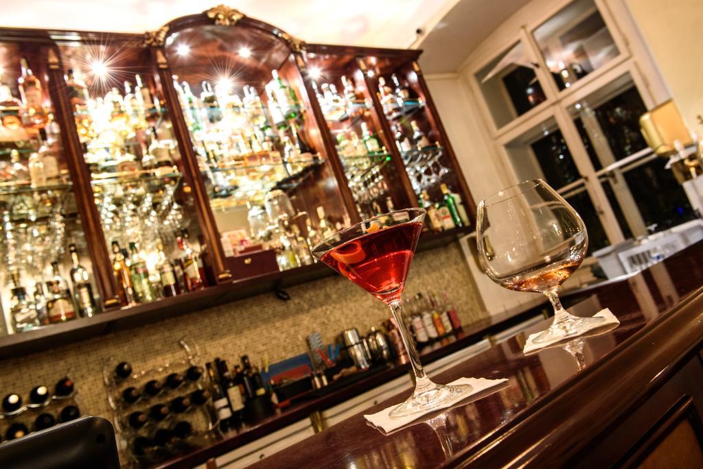 Chateau Hostacov Hotel Buitenkant foto