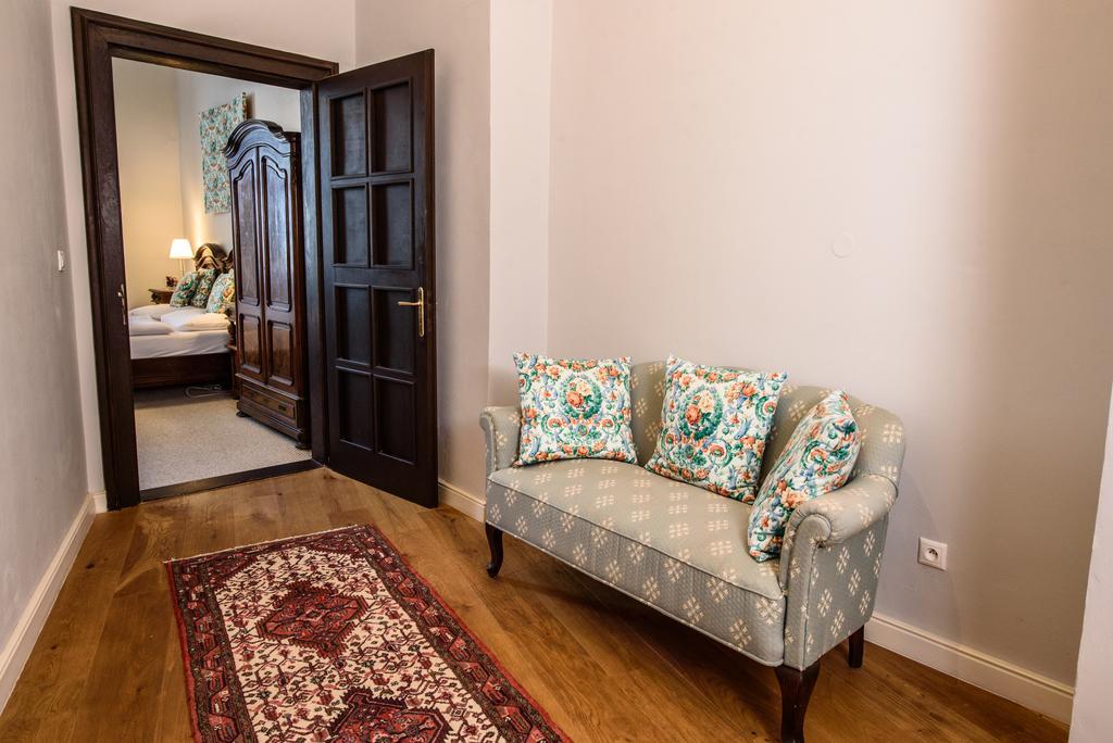 Chateau Hostacov Hotel Kamer foto