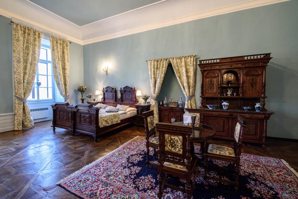 Chateau Hostacov Hotel Kamer foto