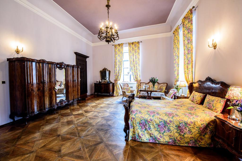 Chateau Hostacov Hotel Kamer foto